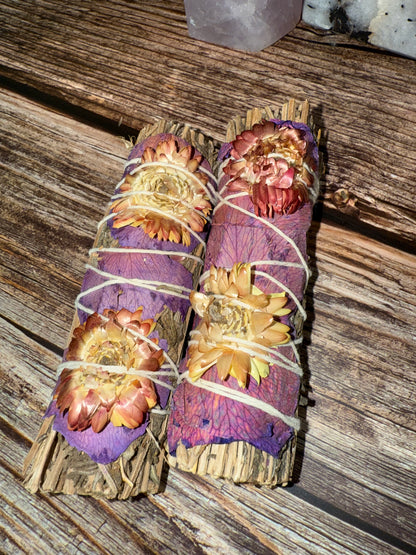 Purple Haze Lavender Smudge Stick w/ Wildflower + Rose Petals(4”)