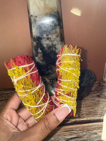 Dragon’s Blood + Wildflower Floral Smudge Stick
