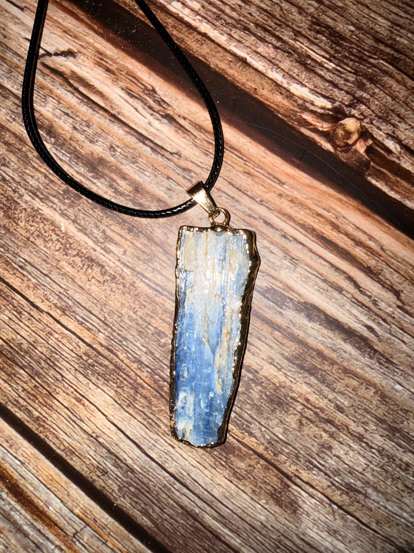 Blue Quartz Clarity & Intuition Necklace