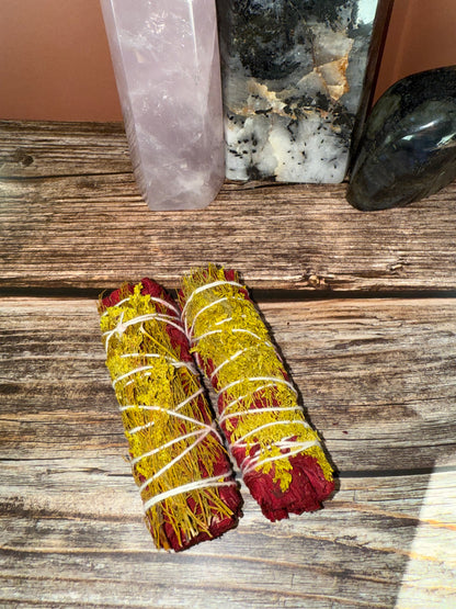 Dragon’s Blood + Wildflower Floral Smudge Stick
